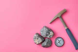 Pantera Minerals Unveils High-Grade Antimony at Gillham, Sets Stage for Drilling