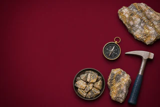 PLC Resources Uncovers Major Untested Gold Structure at Abbotts North