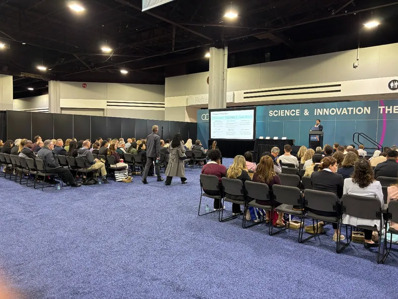 Managing Director, Brent Owens, presenting at a seminar hosted at AABB 2026 at which Vitrafy unveiled its new Scientific Advisory Board comprised of global hum…