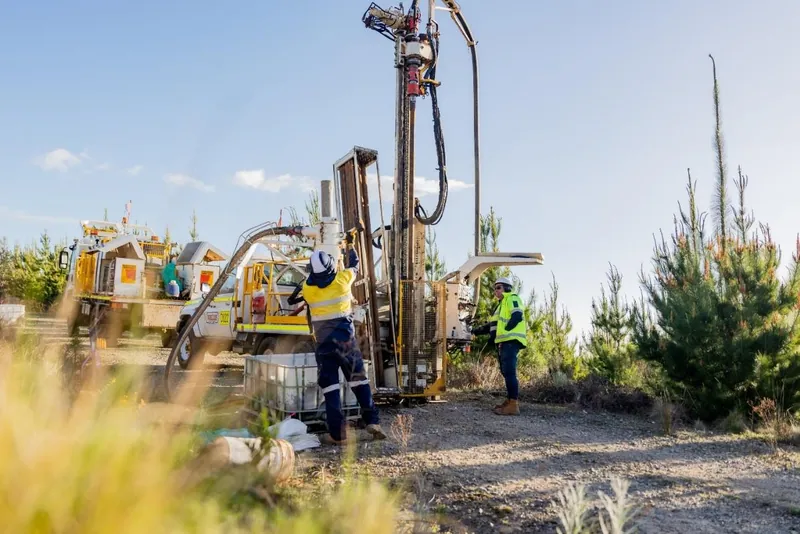 Aircore drilling underway at Blue