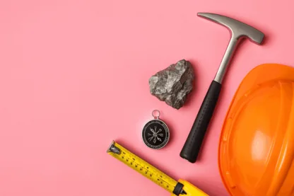 Terra Uranium Uncovers Silver Grades Up to 941 g/t at Castle Rag