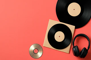 Vinyl Group Surges 190% Revenue, Eyes Profitability with AI Boost