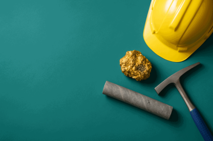 PC Gold Uncovers High-Grade Gold and Visible Gold at Spring Hill