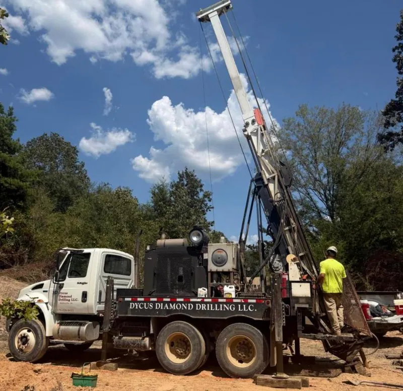 Dycus Rig on site at the first hole