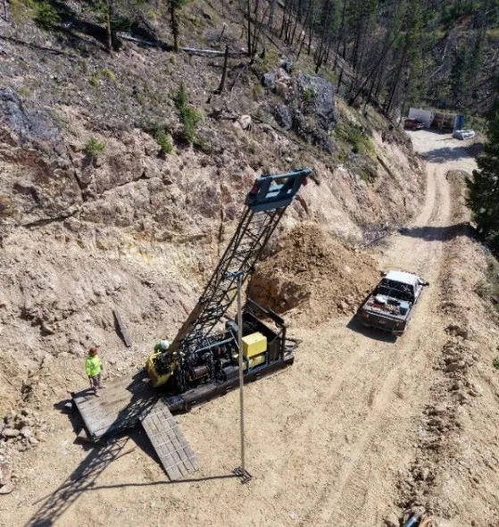 Image 1 (left): Drill rig operating at the Friday Gold Project. Image 2 (right): Core cutting at the Friday Gold Project