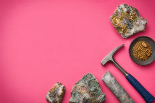 QMines Advances Drilling and Feasibility with $15M QIC Funding Boost