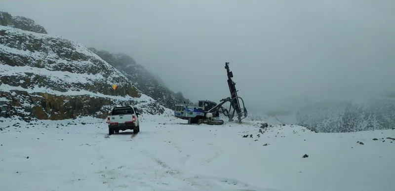 Open-Pit Drilling at Julieta in Winter Conditions
