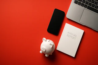 Macquarie Bank FY2025 Profit Surges 18% Amid Tech Investment and Regulatory Challenges