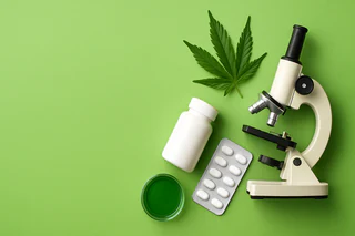 AlgoraeOS v2 AI Platform Identifies 90 Promising CBD-Drug Combos, Outperforms DeepMind