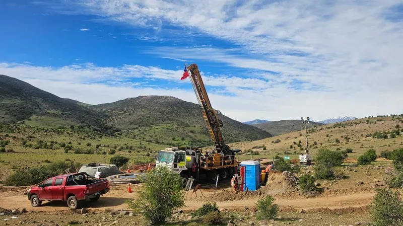 Drilling of CMVMD001 at Vista Montana