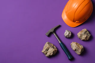 Rapid Critical Metals Secures Strategic Silver Corridor with Webbs Consol Acquisition