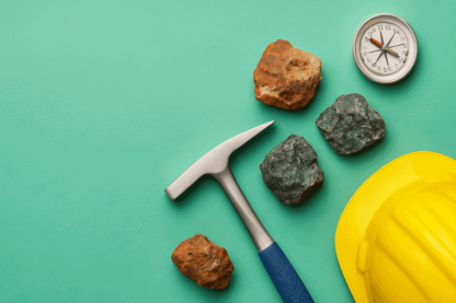 Godolphin Uncovers New IP Anomaly and High-Grade Samples at Lewis Ponds