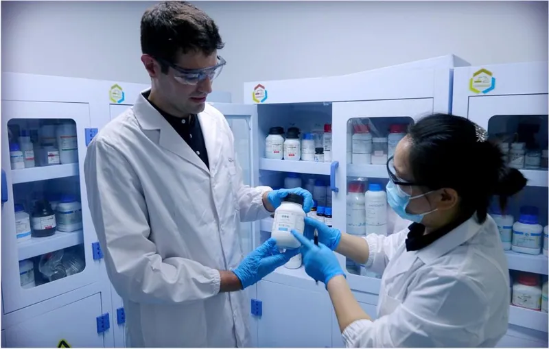 Dr Passmore working alongside Firebird’s China-based team in the Hunan Pilot Plant